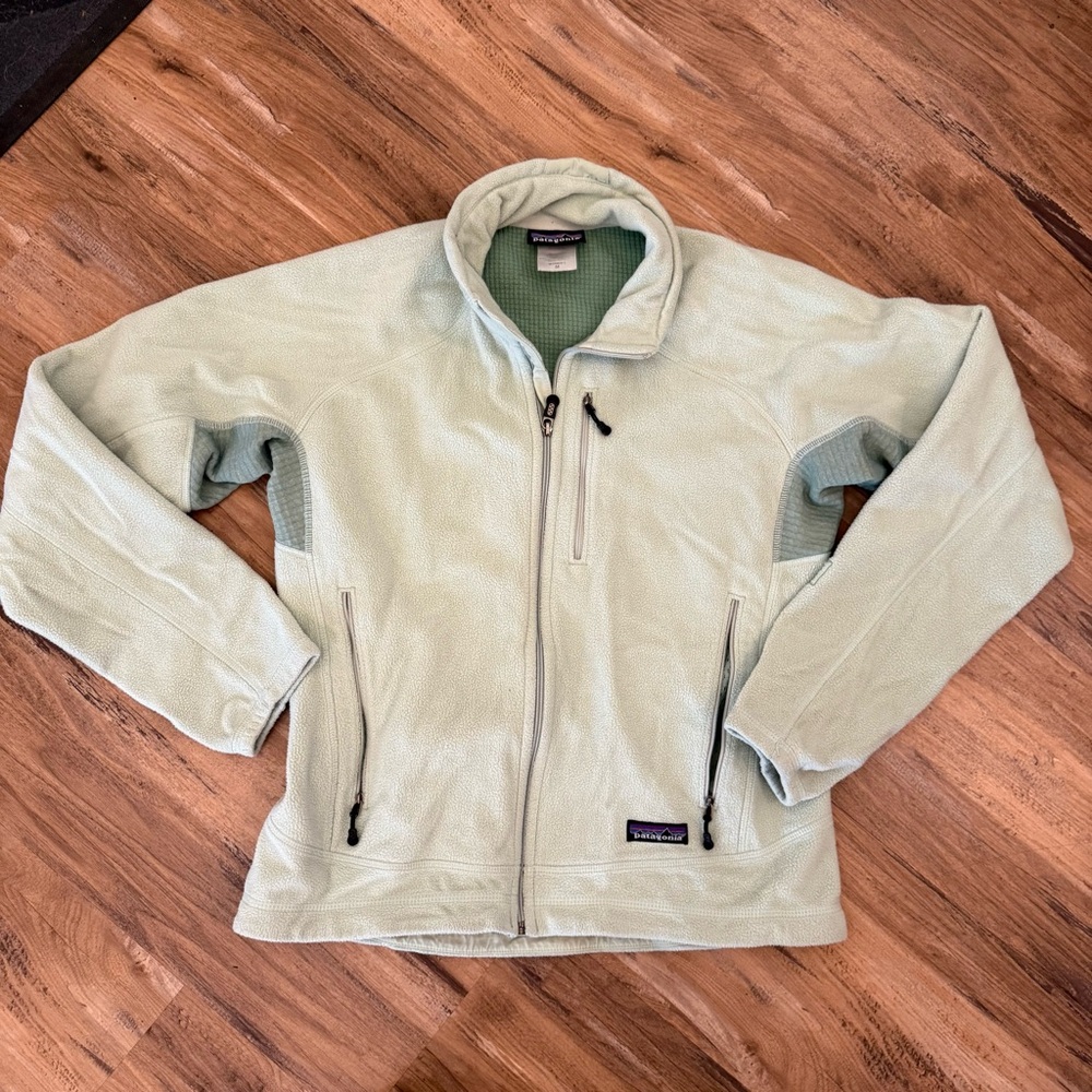 Womens Patagonia outdoor R4 regulator fleece full zip jacket sz M green
